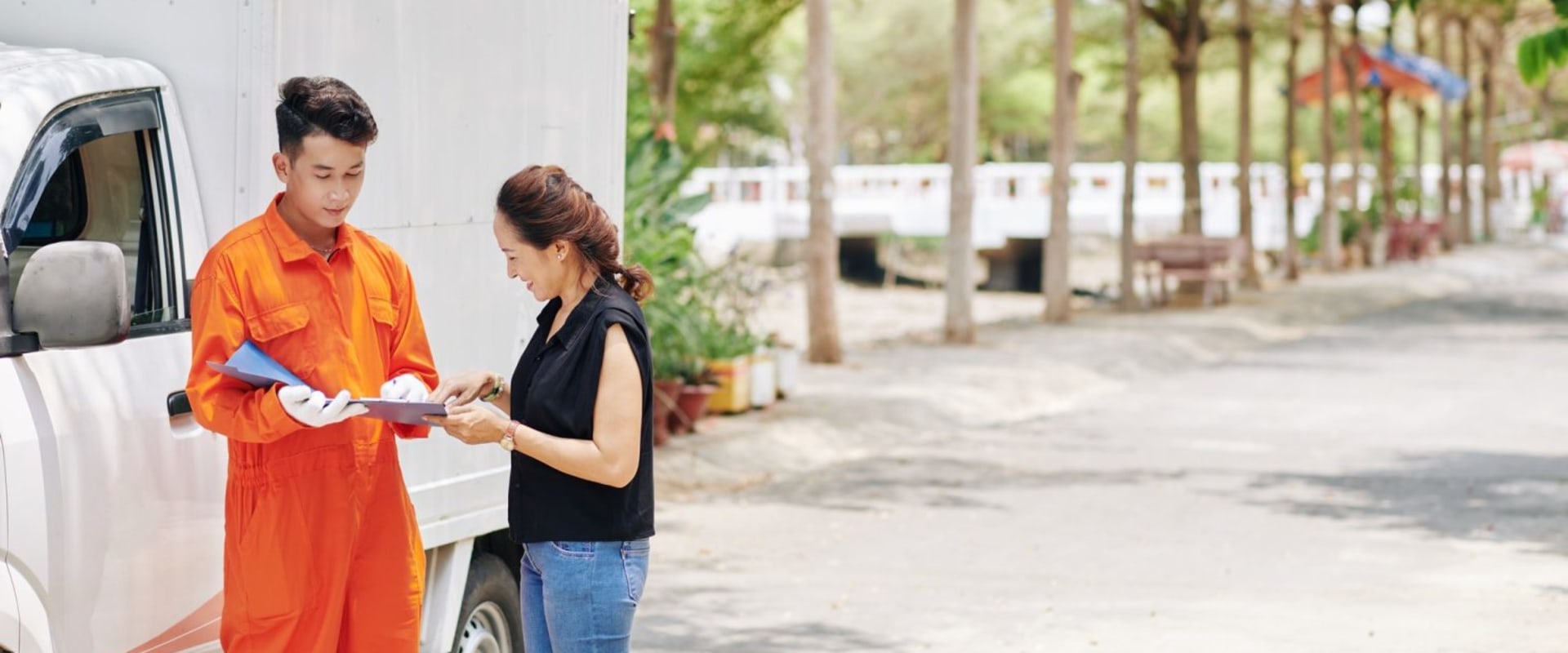 Expert Tips for Moving to Singapore